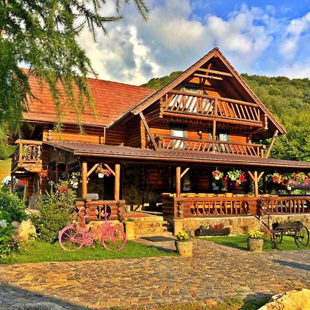 Cabana Din Groapa Frumoasa Risnov Exterior photo